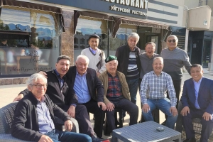 Мәшрәп — традиционные встречи (культурные собрания, танцы и общение в традиционном формате)